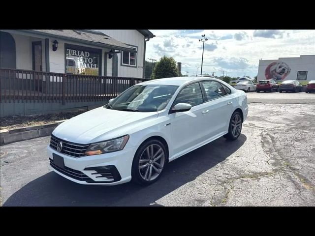 2018 Volkswagen Passat - Image 1