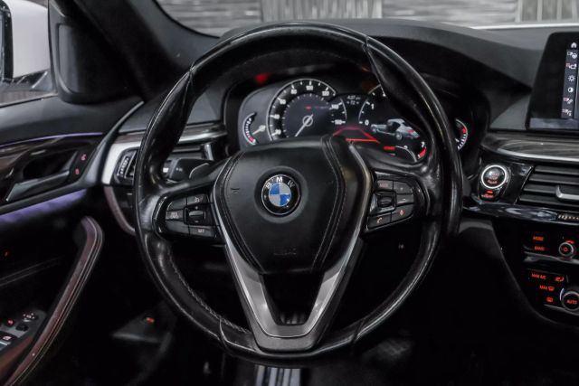 2017 Bmw 5 Series 530i Sedan 4d - Image 18