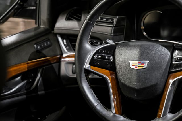 2018 Cadillac Escalade Luxury Sport Utility 4d - Image 15