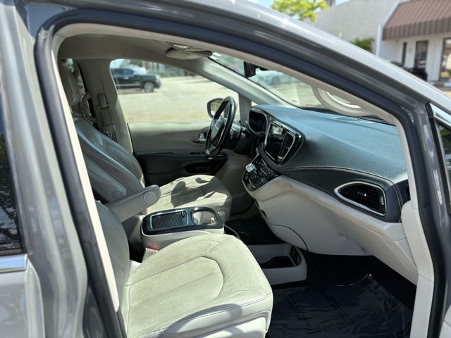 2021 CHRYSLER PACIFICA VAN V6, 3.6 LITER TOURING L MINIVAN 4D