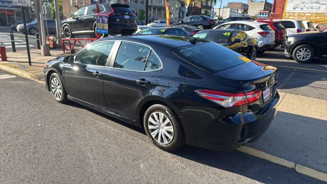 2020 TOYOTA CAMRY HYBRID SEDAN 4-CYL, HYBRID, 2.5 LITER LE SEDAN 4D