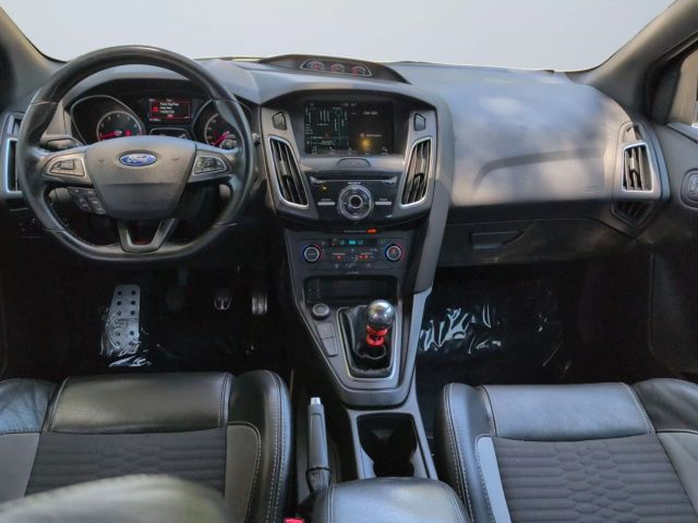 2016 Ford Focus - Image 10