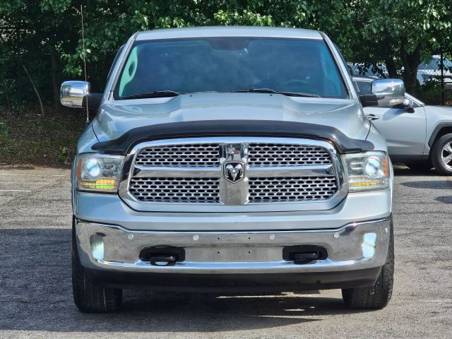 2016 Ram 1500 Crew Cab - Image 2