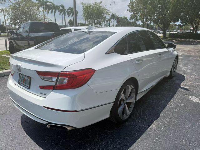 2018 Honda Accord - Image 4