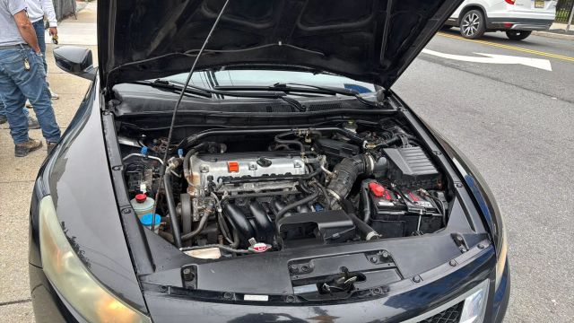 2010 HONDA ACCORD COUPE 4-CYL, I-VTEC, 2.4 LITER EX COUPE 2D