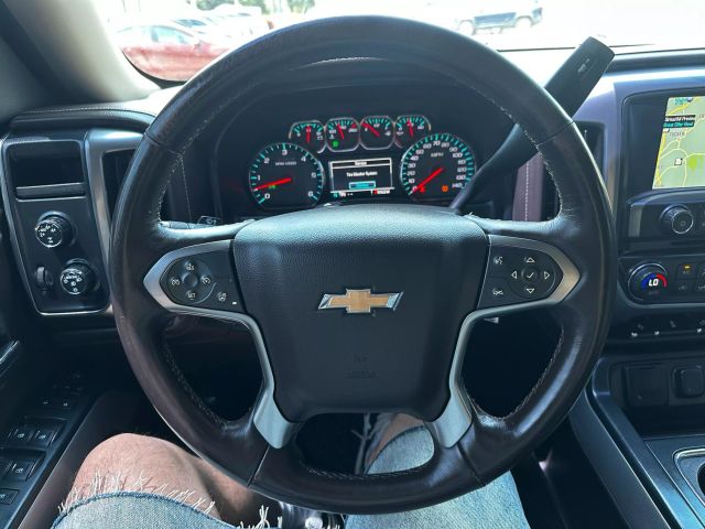 2015 Chevrolet Silverado 1500 Crew Cab - Image 19