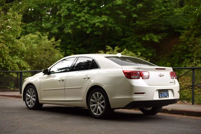 2013 Chevrolet Malibu - Image 3