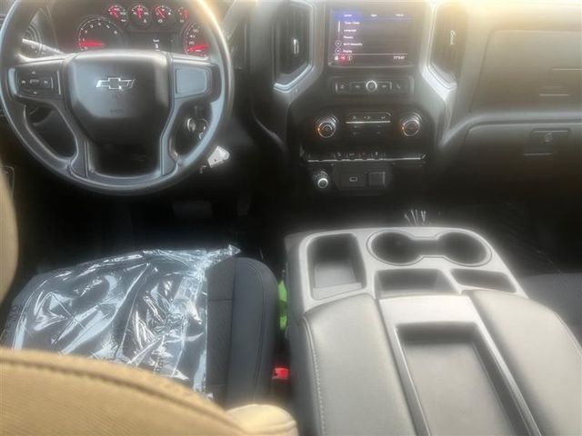 2020 Chevrolet Silverado 1500 Crew Cab - Image 10
