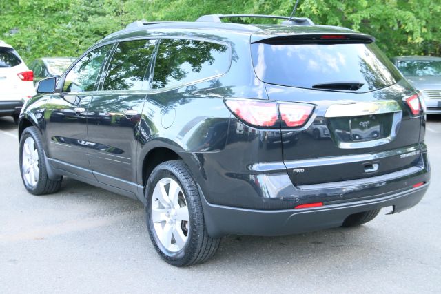 2015 Chevrolet Traverse - Image 5