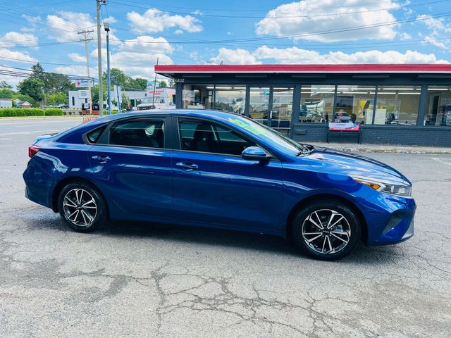2022 Kia Forte - Image 3