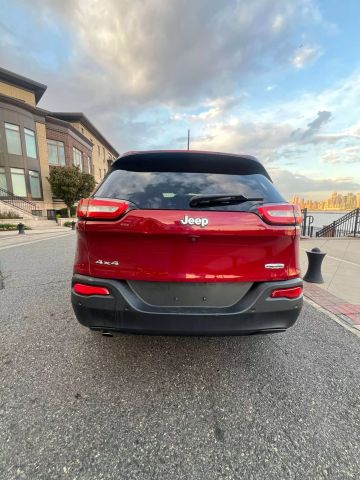 2017 Jeep Cherokee Latitude Sport Utility 4d - Image 9