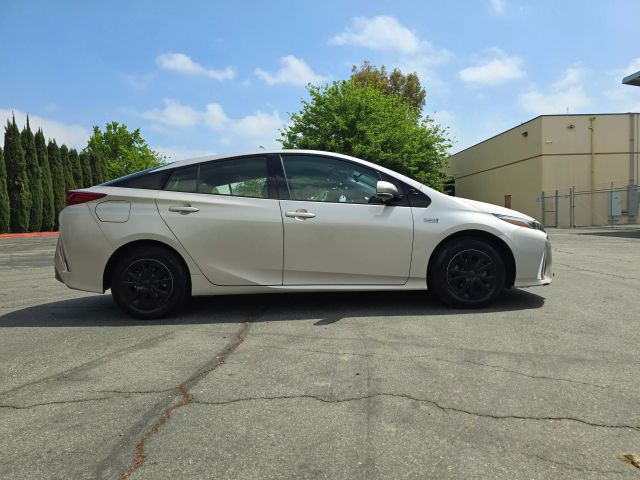 2018 Toyota Prius Prime - Image 4
