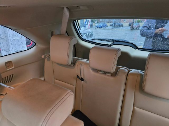 2016 Toyota Highlander Xle Sport Utility 4d - Image 10