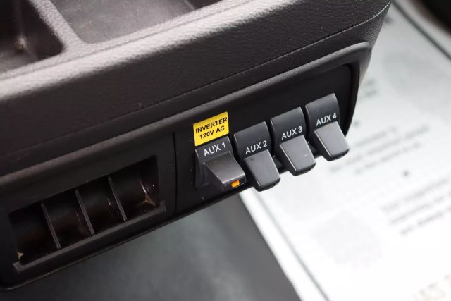 2018 Ford Transit 250 Van - Image 6