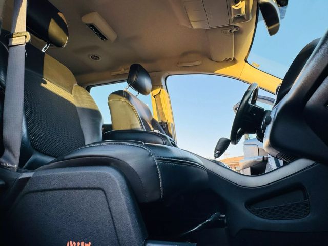 2017 Dodge Journey - Image 23