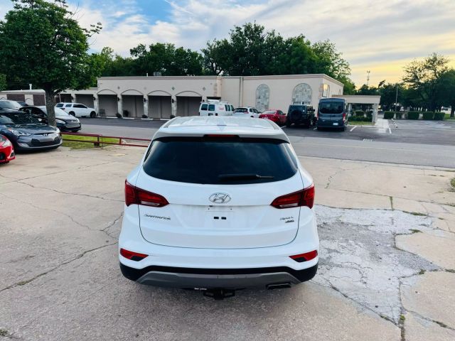 2017 Hyundai Santa Fe Sport - Image 9