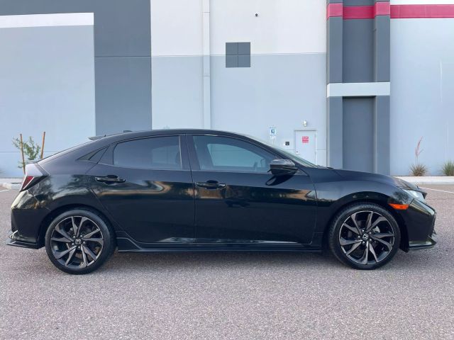 2018 Honda Civic - Image 5