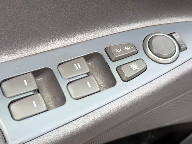2014 Hyundai Sonata - Image 21