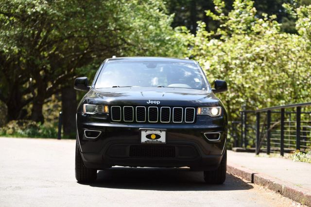 2019 Jeep Grand Cherokee - Image 21