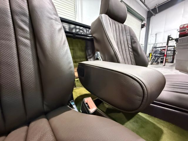 1987 Mercedes-benz 560 Series - Image 273