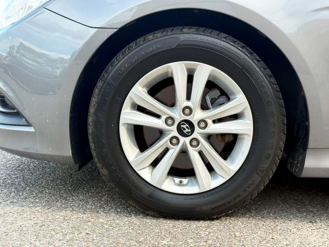 2014 Hyundai Sonata - Image 30