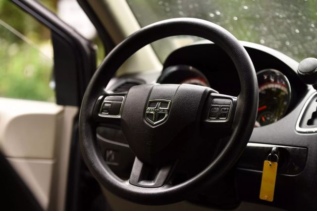 2014 Dodge Grand Caravan Passenger - Image 19