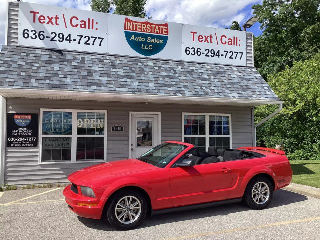 2005 FORD MUSTANG CONVERTIBLE RED AUTOMATIC - Interstate Auto Sales