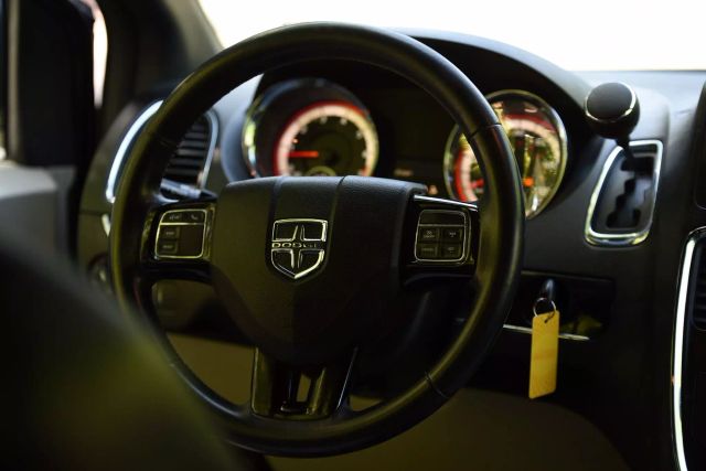 2017 Dodge Grand Caravan Passenger - Image 19