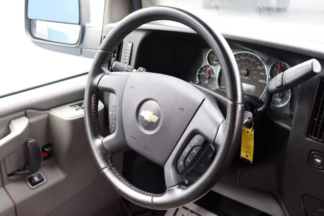 2020 Chevrolet Express 2500 Cargo - Image 12