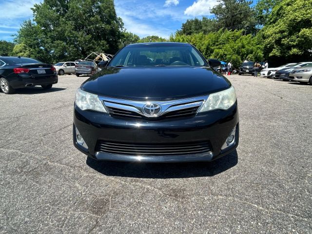 2013 Toyota Camry - Image 4