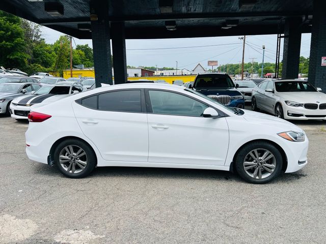 2018 Hyundai Elantra - Image 3