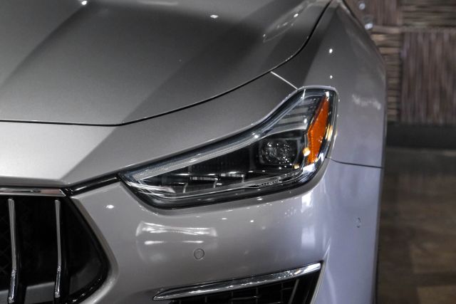 2018 Maserati Ghibli S Granlusso Sedan 4d - Image 44