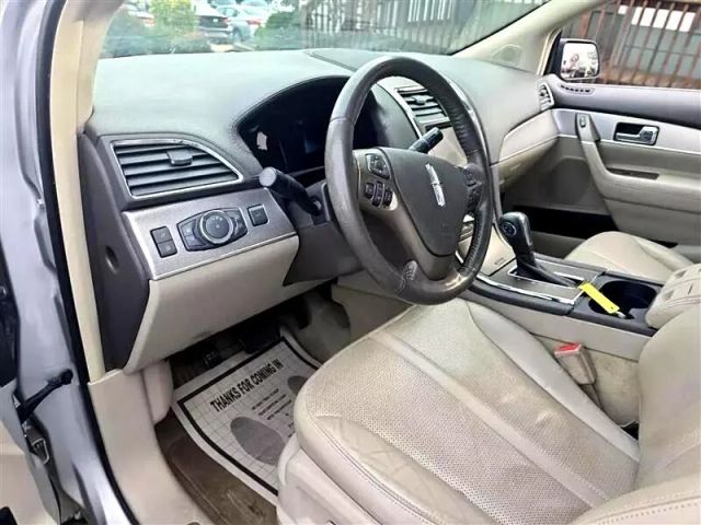 2011 Lincoln Mkx - Image 11