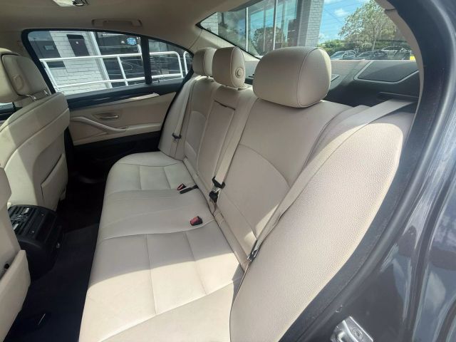 2013 Bmw 5 Series - Image 10