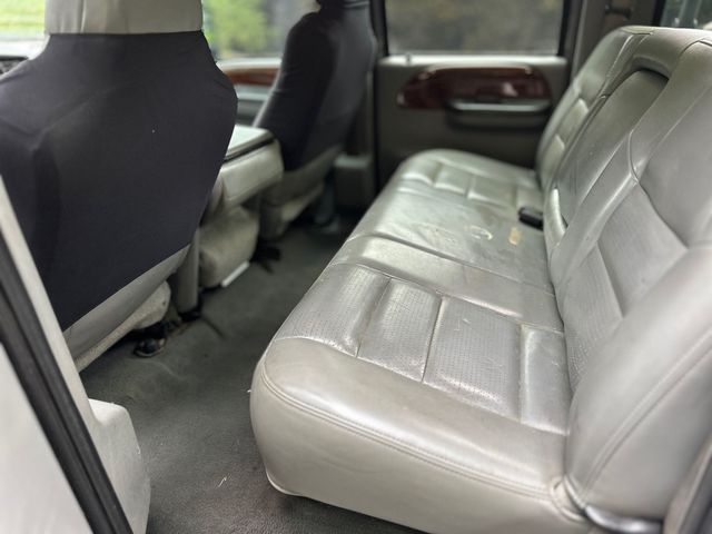 2003 Ford F250 Super Duty Crew Cab - Image 7