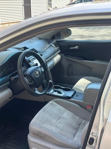 2013 Toyota Camry Le Sedan 4d - Image 9