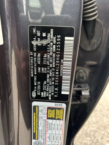 2017 Kia Optima - Image 29