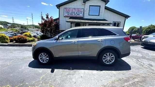 2018 Kia Sorento - Image 8