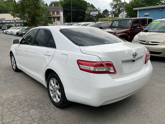2011 Toyota Camry - Image 9