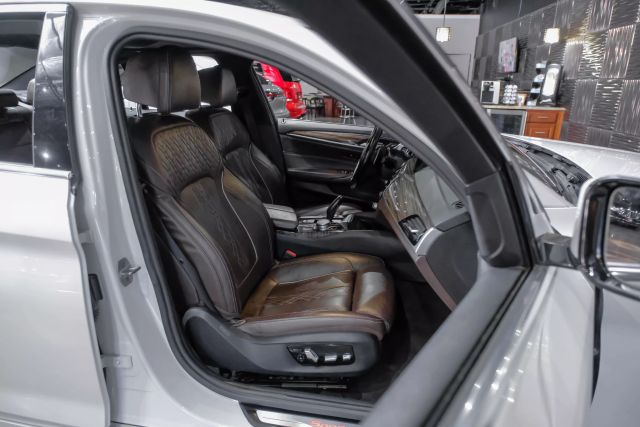 2017 Bmw 5 Series 530i Sedan 4d - Image 28