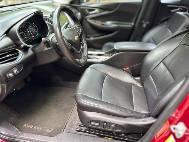 2018 Chevrolet Malibu - Image 9
