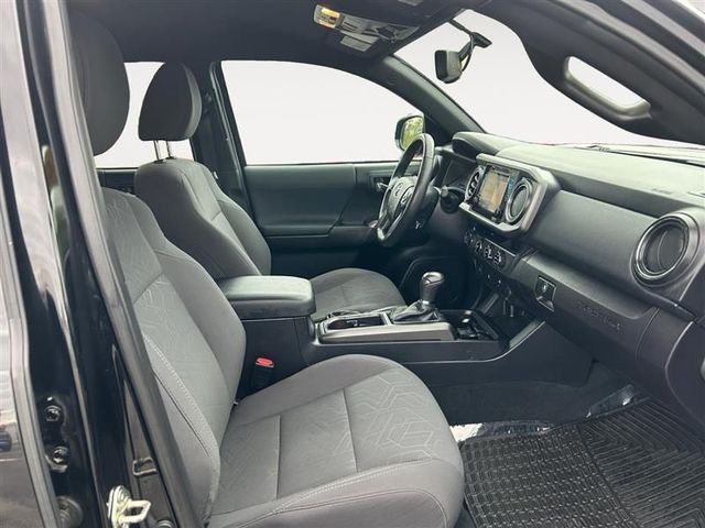 2017 Toyota Tacoma Double Cab - Image 15