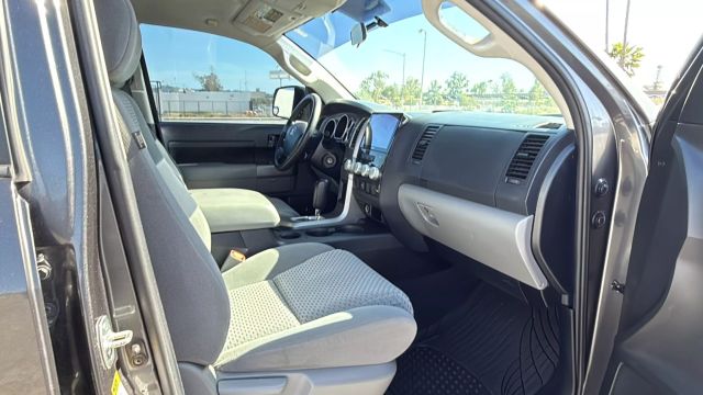 2013 Toyota Tundra Double Cab - Image 15