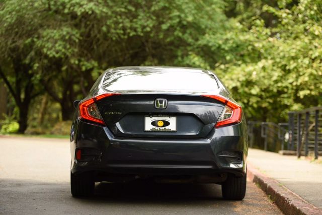 2017 Honda Civic - Image 11