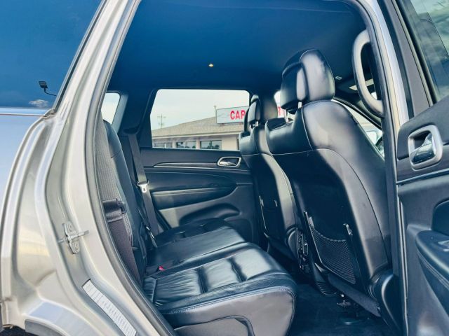 2018 Jeep Grand Cherokee - Image 18