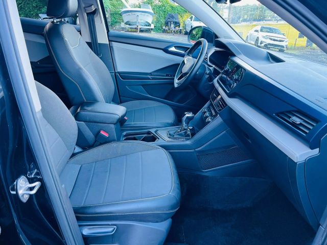 2023 Volkswagen Taos - Image 24