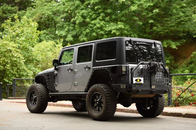 2016 Jeep Wrangler - Image 3