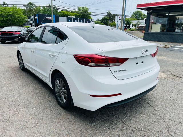2018 Hyundai Elantra - Image 8
