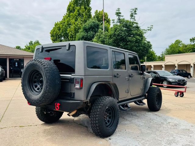 2015 Jeep Wrangler - Image 10