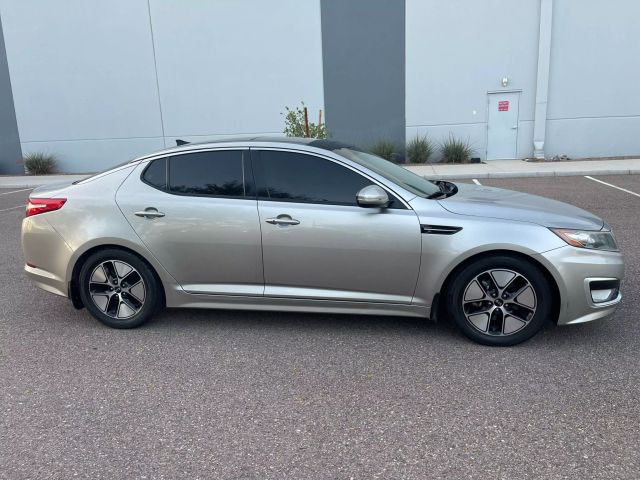 2012 Kia Optima - Image 4